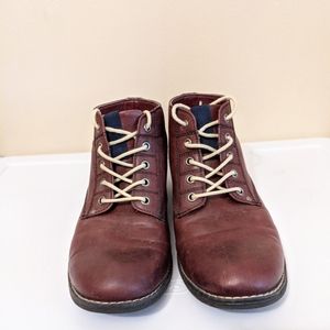 Burgundy men's chukka boots